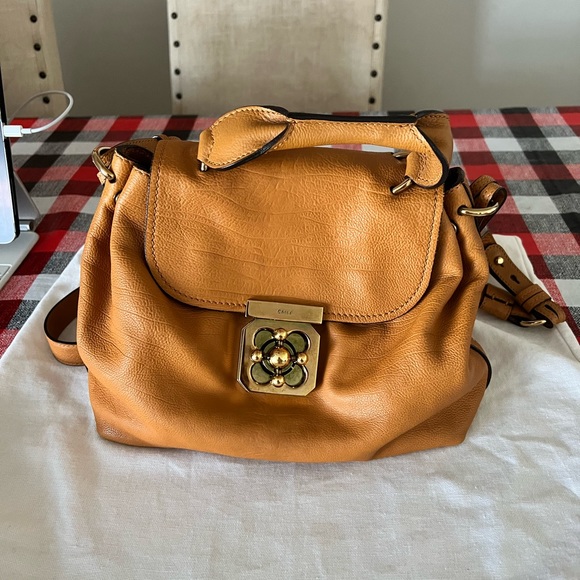 Chloé bag. 3 way , hand , crossbody, shoulder bag with gold hardware. - Picture 5 of 8